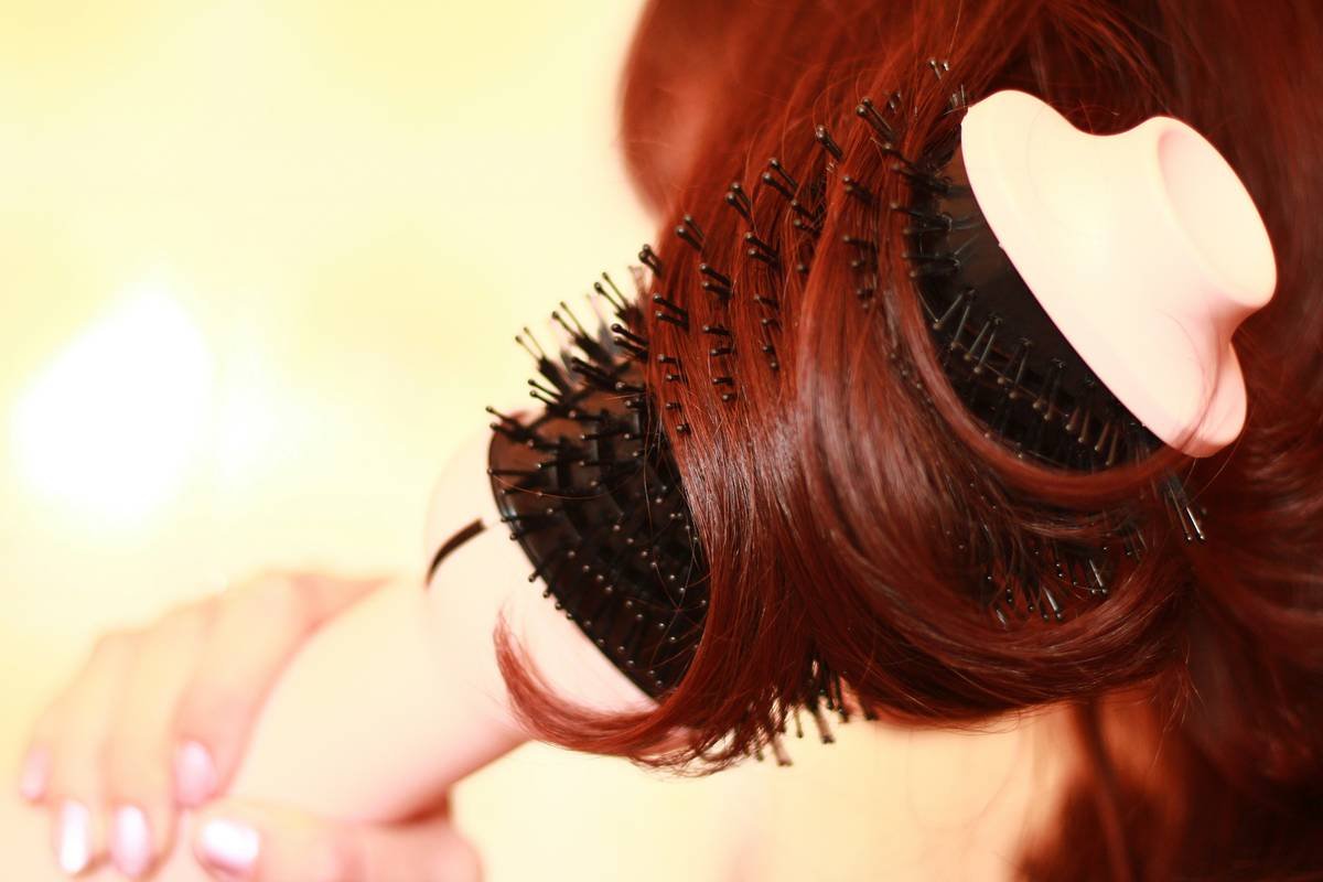 What Is a Hair Conditioning Brush—and Why Your Routine Needs One (Not Just Another Detangler)